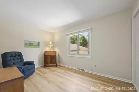 Bedroom - n385 Silverleaf Boulevard, Wheaton, IL 60187 photo 1 of 5