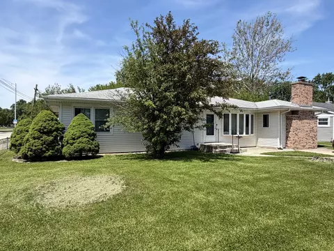 8848 Merrimac Ave, Oak Lawn, IL 60453