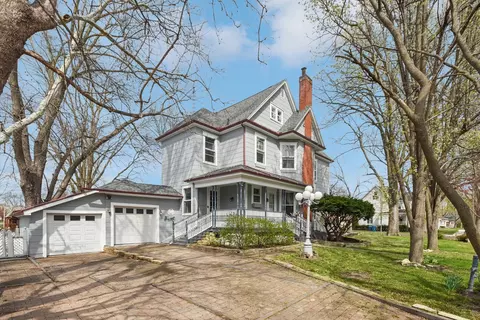 1003 N Chicago St, Pontiac, IL 61764