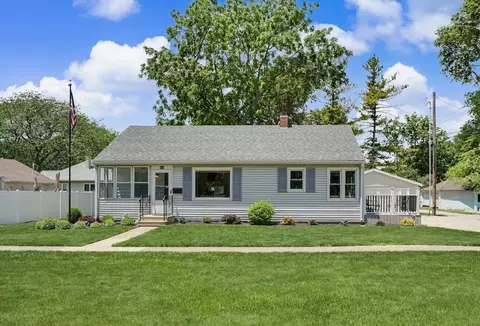 444 S Union St, Paxton, IL 60957
