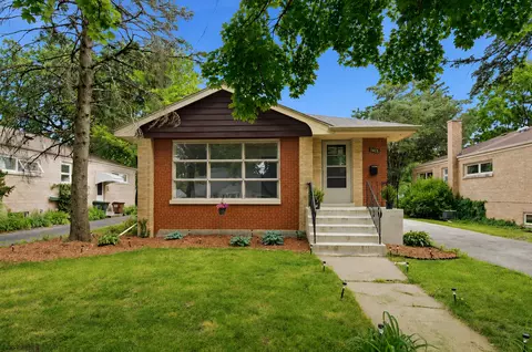 1413 Evergreen Rd, Homewood, IL 60430