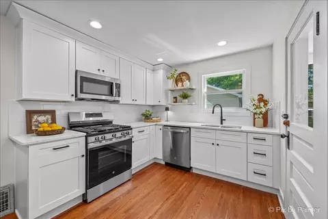 Kitchen - 236 Short St, East Dundee, IL 60118 photo 1 of 3