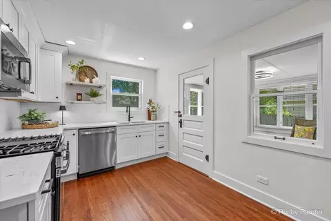 Kitchen - 236 Short St, East Dundee, IL 60118 photo 3 of 3