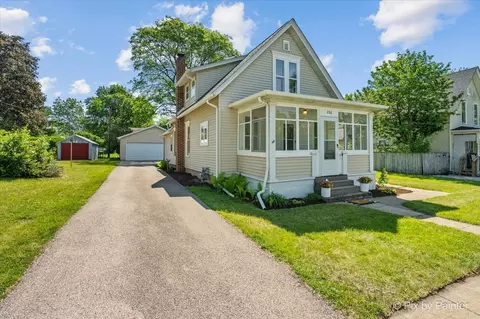 Exterior - 236 Short St, East Dundee, IL 60118 photo 2 of 13