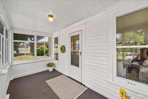 Exterior - 236 Short St, East Dundee, IL 60118 photo 6 of 13