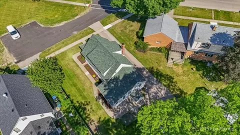 View/Area - 236 Short St, East Dundee, IL 60118 photo 2 of 14