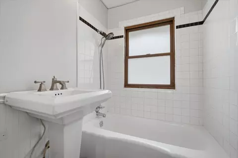 Bath - 215 Willard Ave, Bloomington, IL 61701 photo 1 of 2