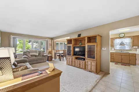 Other - 1920 Koehler Dr, Des Plaines, IL 60018 photo 1 of 8