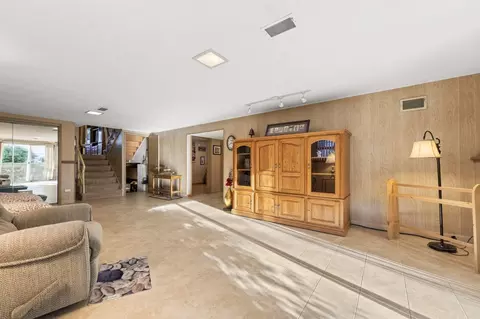 Other - 1920 Koehler Dr, Des Plaines, IL 60018 photo 3 of 8