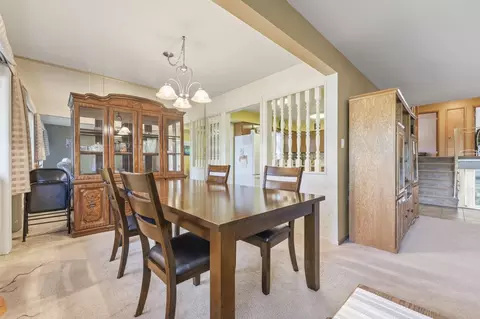 Dining - 1920 Koehler Dr, Des Plaines, IL 60018 photo 1 of 3