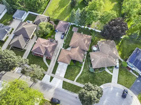View/Area - 1920 Koehler Dr, Des Plaines, IL 60018 photo 4 of 4