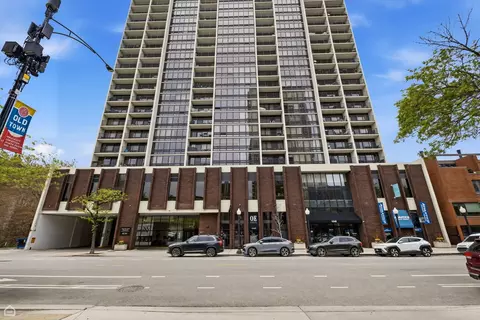 1636 N Wells St #2215, Chicago, IL 60614