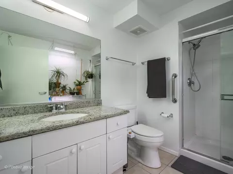 Bath - 800 Elgin Rd #1220, Evanston, IL 60201 photo 1 of 2