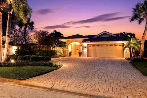 2080 Hawaii Ave NE, Saint Petersburg, FL 33703