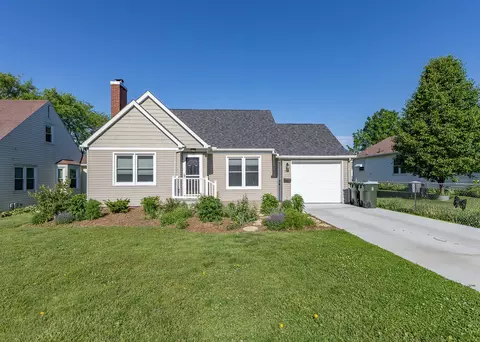 509 S Henry St, Geneseo, IL 61254