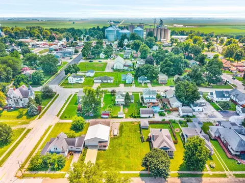 View/Area - 106 W North St, Danvers, IL 61732 photo 9 of 10