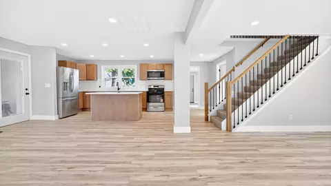 Entry Way - 106 W North St, Danvers, IL 61732 photo 1 of 1