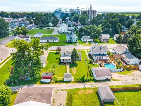 View/Area - 106 W North St, Danvers, IL 61732 photo 4 of 10