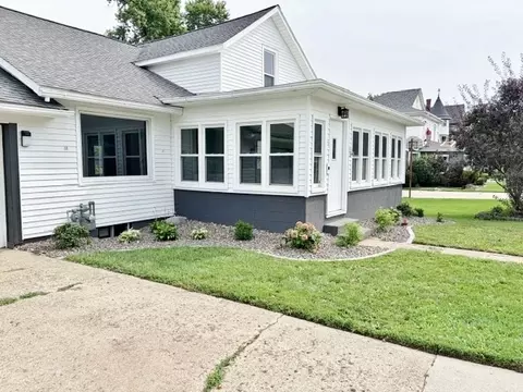 Exterior - 106 W North St, Danvers, IL 61732 photo 2 of 6