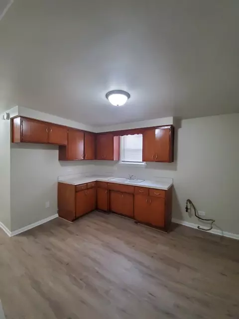 Kitchen - 7445 W 64th St, Summit, IL 60501 photo 2 of 2