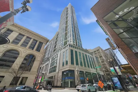 130 N Garland Ct #2710, Chicago, IL 60602
