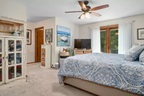 Bedroom - 845 Brian Ct, Gurnee, IL 60031 photo 2 of 4