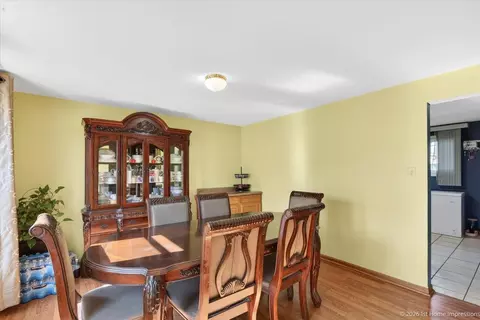 Dining - 19314 Beechnut Dr, Mokena, IL 60448 photo 2 of 2