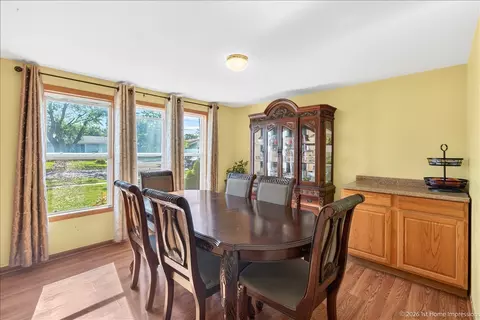 Dining - 19314 Beechnut Dr, Mokena, IL 60448 photo 1 of 2