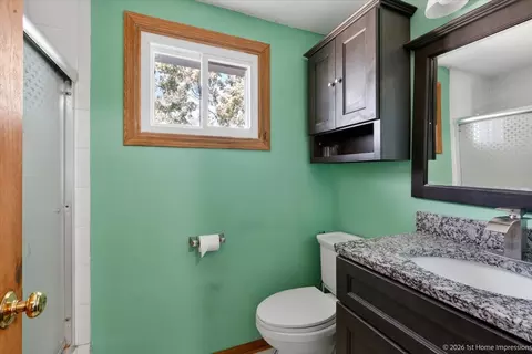 Bath - 19314 Beechnut Dr, Mokena, IL 60448 photo 2 of 2