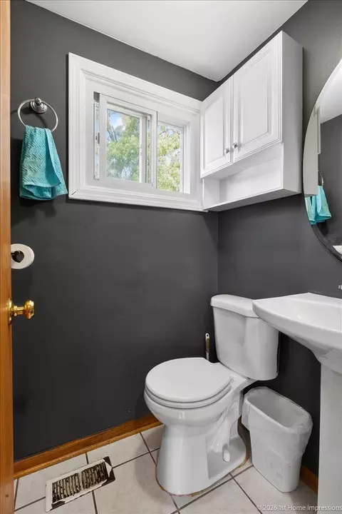 Bath - 19314 Beechnut Dr, Mokena, IL 60448 photo 1 of 2
