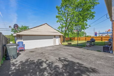 Exterior - 19314 Beechnut Dr, Mokena, IL 60448 photo 3 of 3