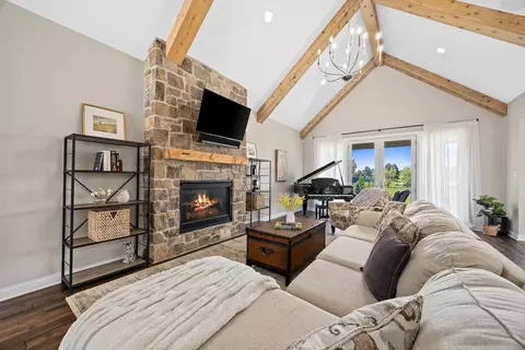 Living - 24809 W Easy St, Plainfield, IL 60586 photo 6 of 6