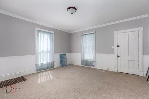 Living - 520522 E Main St, Ottawa, IL 61350 photo 5 of 6