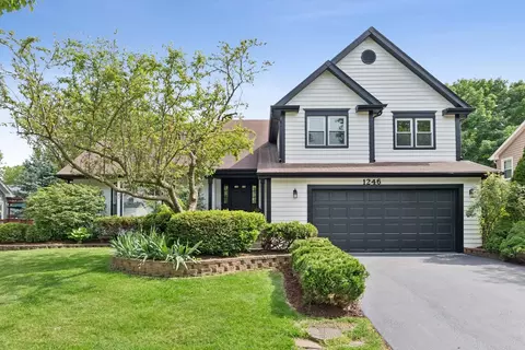 1246 Ardmore Dr, Naperville, IL 60540