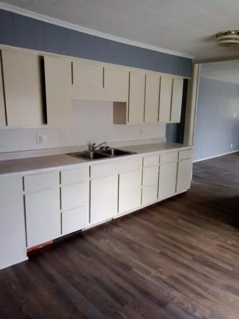 Kitchen - 514 E Main St, Hoopeston, IL 60942 photo 6 of 6