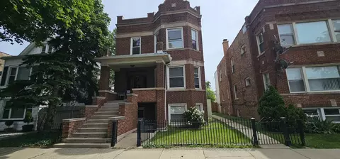 3823 N Bernard St, Chicago, IL 60618