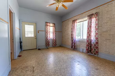Living - 306 E Sycamore St, Normal, IL 61761 photo 2 of 3