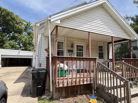 Exterior - 306 E Sycamore St, Normal, IL 61761 photo 7 of 7