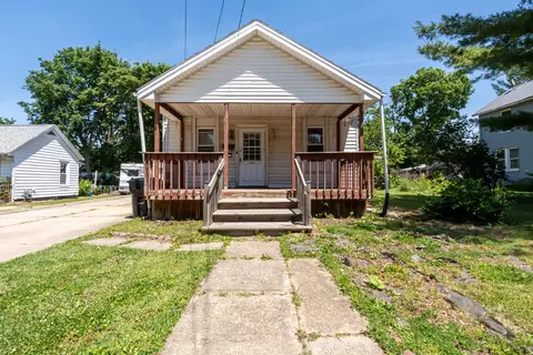306 E Sycamore St, Normal, IL 61761