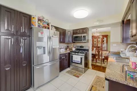 Kitchen - 7849 W 79th Pl, Bridgeview, IL 60455 photo 1 of 4