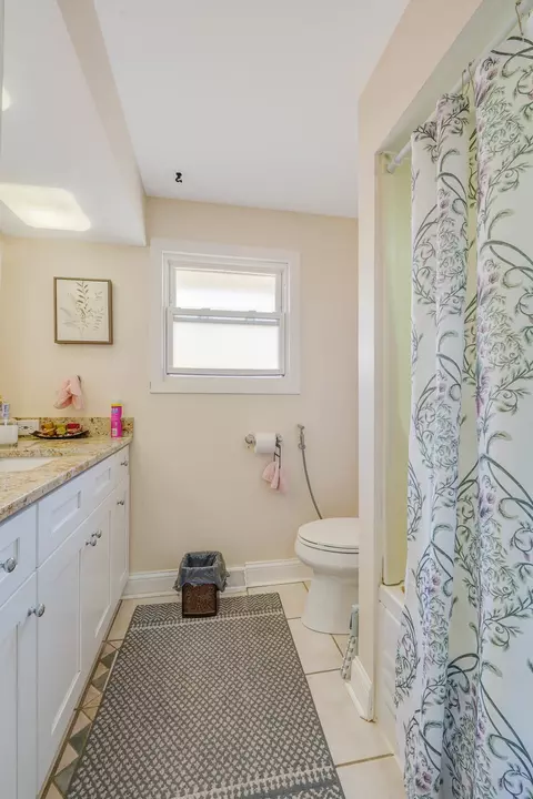 Bath - 7849 W 79th Pl, Bridgeview, IL 60455 photo 2 of 3