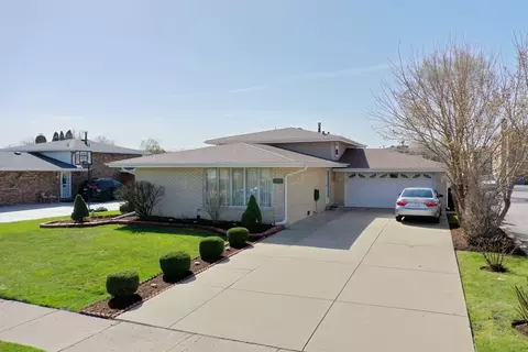 7849 W 79th Pl, Bridgeview, IL 60455