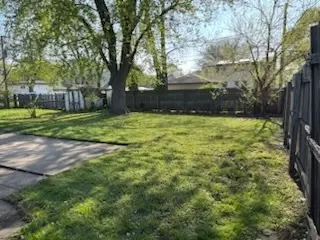 Exterior - 15206 Blackstone Ave, Dolton, IL 60419 photo 1 of 3