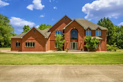 12863 Bowling Alley Rd, Benton, IL 62812