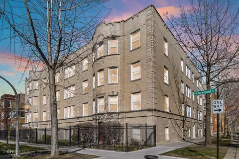 2316 W Rosemont Ave #3, Chicago, IL 60659