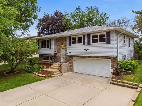 7341 East Ave, Hanover Park, IL 60133