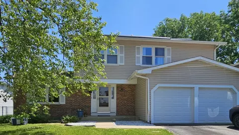 1410 Ashton Ct, Aurora, IL 60504