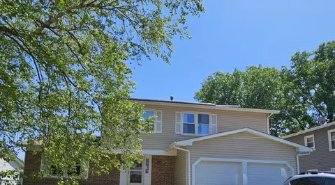 1410 Ashton Ct, Aurora, IL 60504