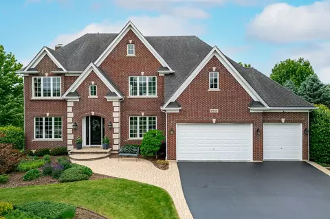 40 W927 Campton Trail Rd, Saint Charles, IL 60175