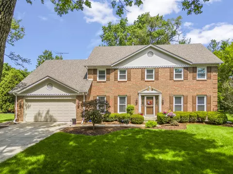 810 Atlanta Ct, Naperville, IL 60540